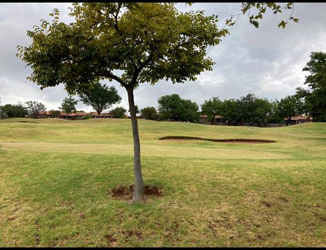 2 BEDROOM APARTMENT TO LET IN MOOIKLOOF RIDGE
